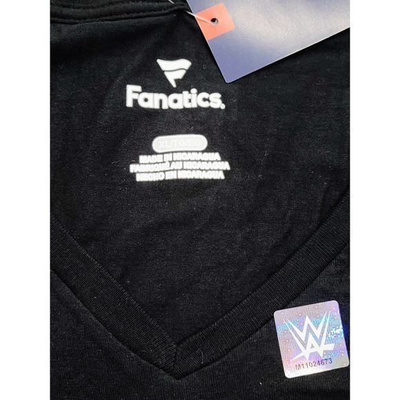 Fanatics WrestleMania Hollywood 2023 Logo V Neck T-Shirt Black XL - Picture 6 of 7